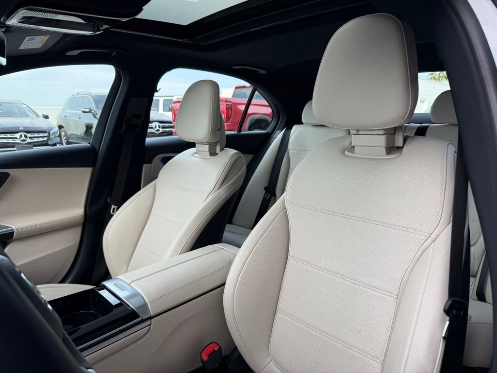 Certified 2025 Mercedes-Benz C 300 4MATIC Sedan image 13