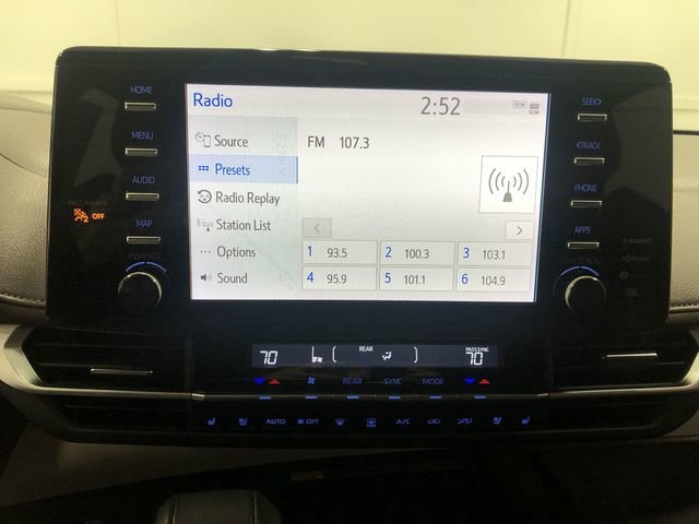 Used 2022 Toyota Sienna Platinum image 20