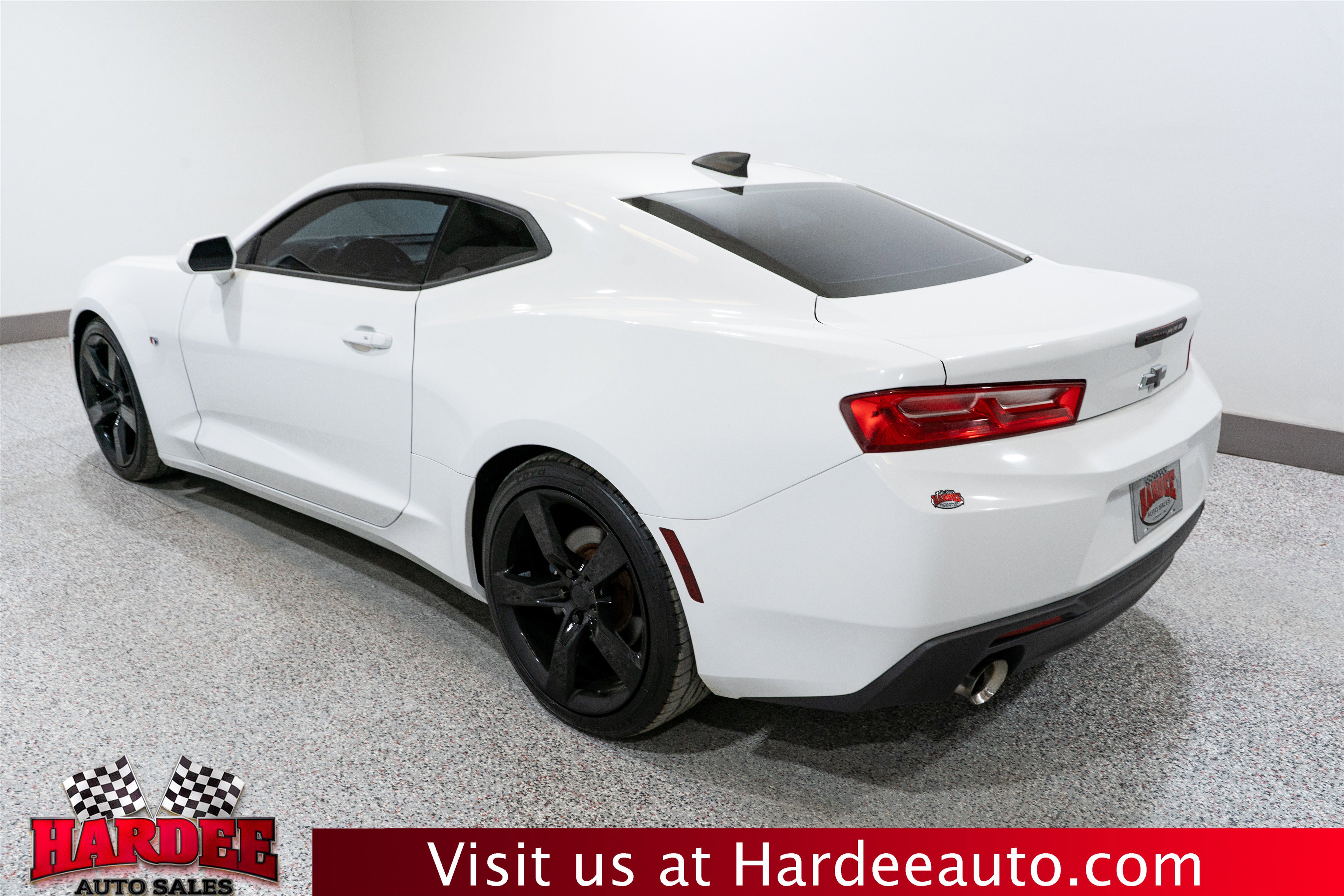 Used 2017 Chevrolet Camaro LT image 3