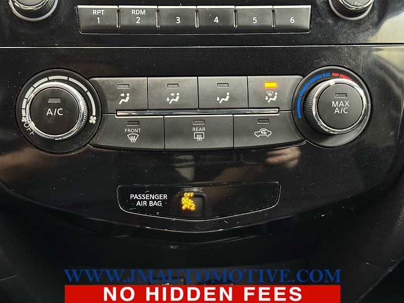 Used 2017 Nissan Rogue S w/ S Appearance Package image 36