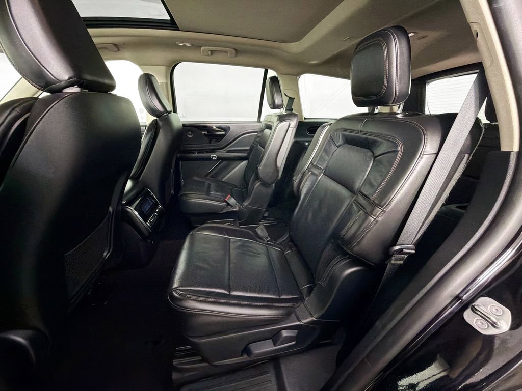 Used 2024 Lincoln Aviator Reserve AWD/4WD image 25