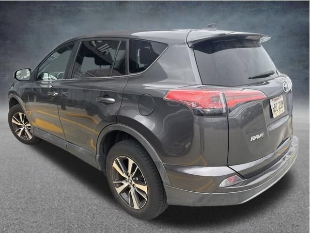 Used 2018 Toyota RAV4 XLE FWD image 6