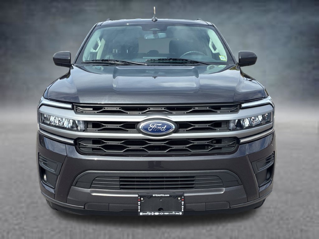 Used 2024 Ford Expedition XLT AWD/4WD image 9