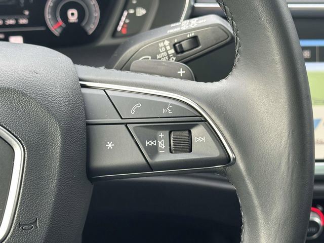 Certified 2025 Audi Q3 2.0T Premium Plus w/ Premium Plus Package image 28