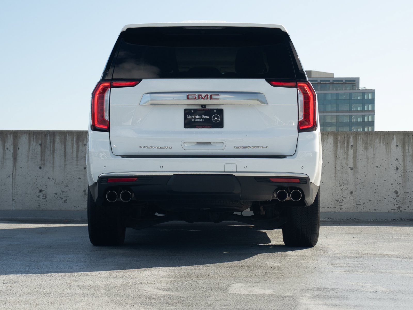 Used 2023 GMC Yukon Denali AWD/4WD image 6