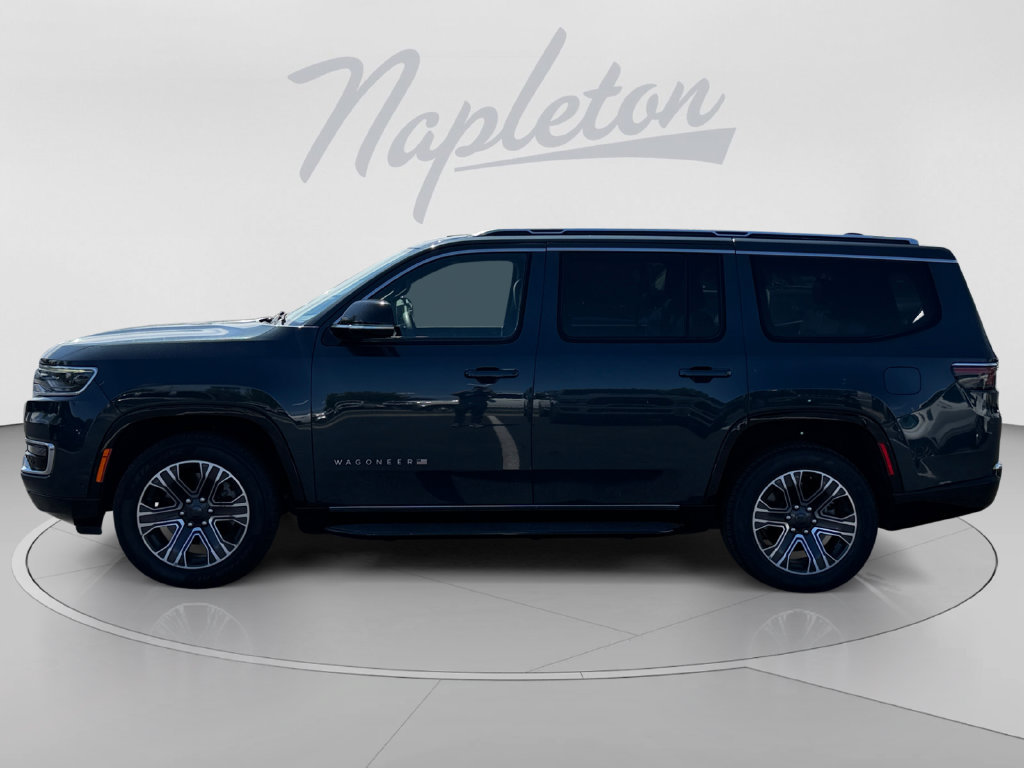Used 2024 Jeep Wagoneer Series II w/ Flexible Seating Group RWD image 2