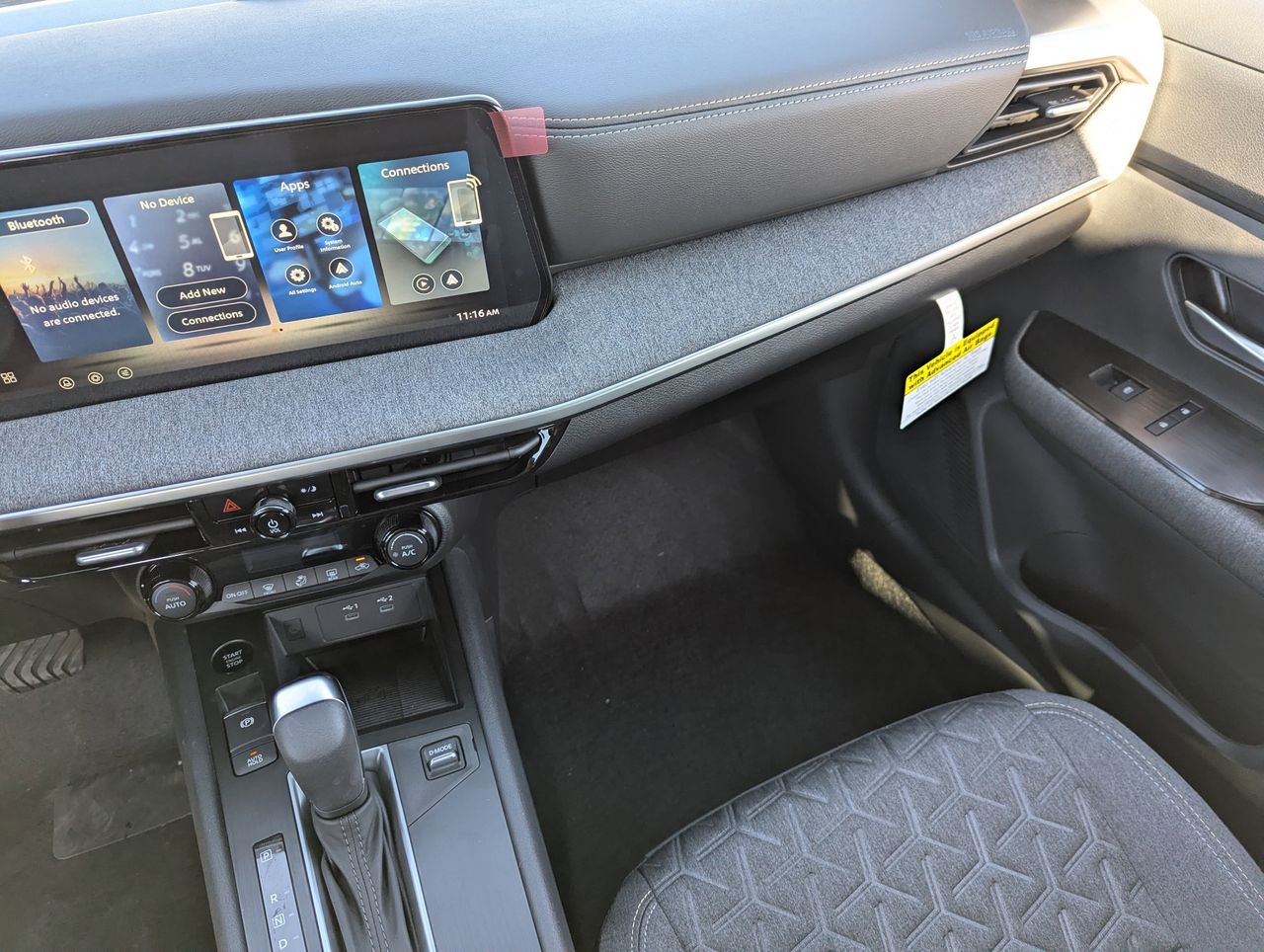 New 2026 Nissan Kicks SV image 24