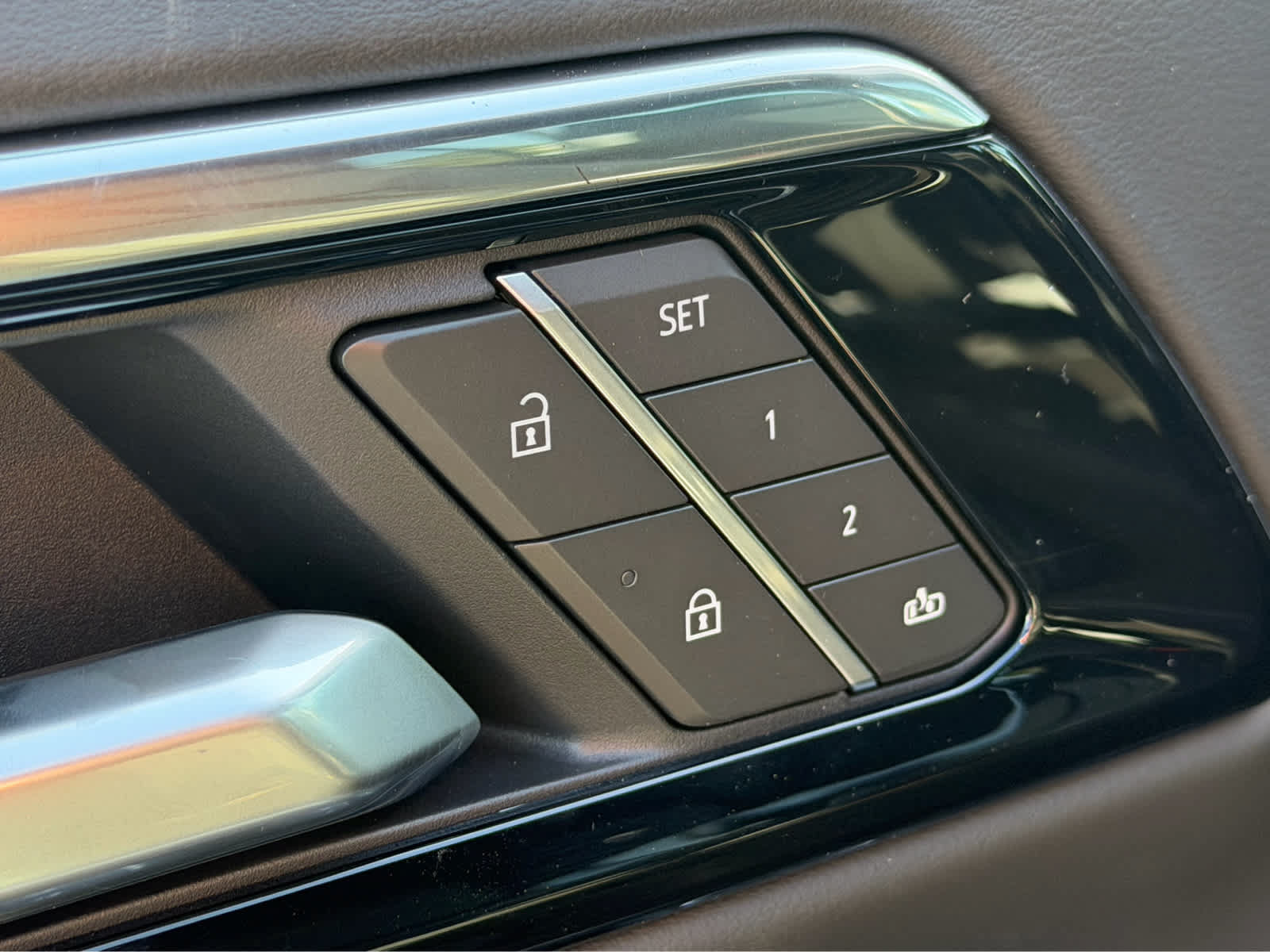 New 2026 Chevrolet Tahoe High Country AWD/4WD image 13