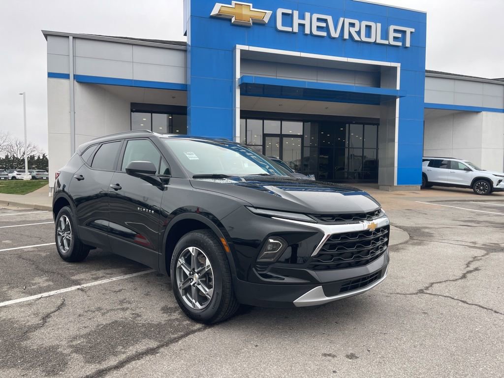 Certified 2024 Chevrolet Blazer LT w/ Convenience Package image 1