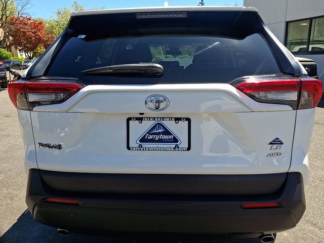 Used 2019 Toyota RAV4 LE w/ All Weather Liner Package AWD/4WD image 5
