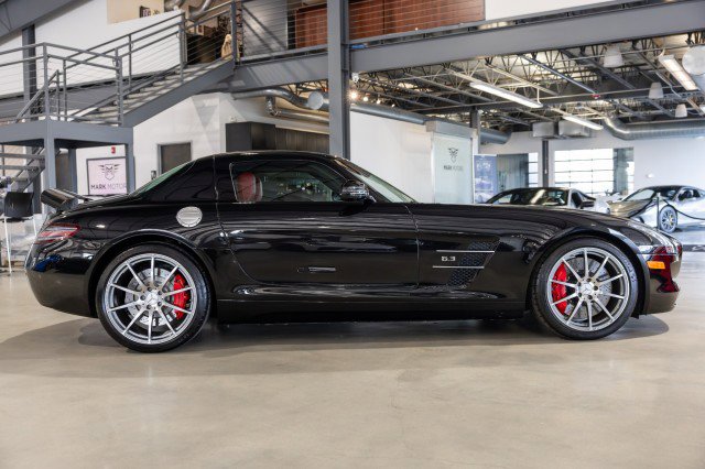 Used 2012 Mercedes-Benz SLS AMG Coupe image 7