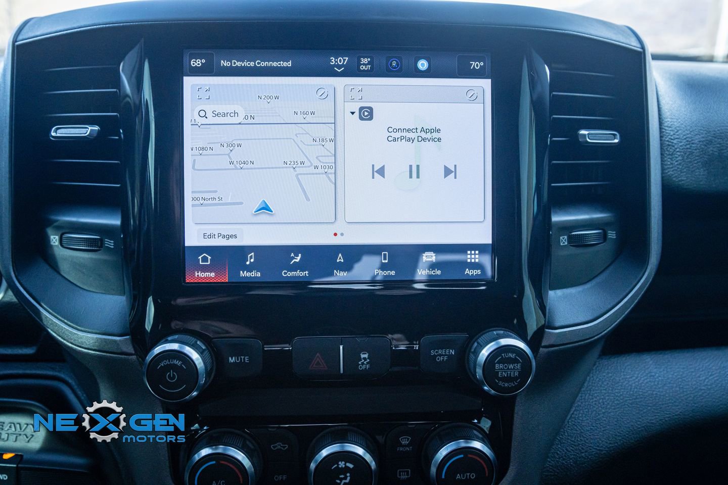 Used 2024 RAM 3500 Tradesman w/ Convenience Group image 18