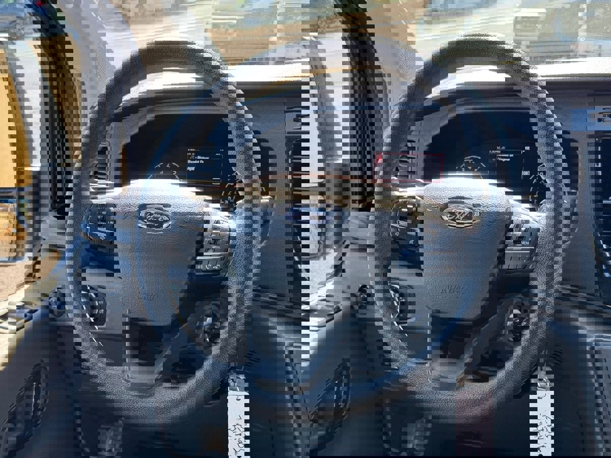 Used 2025 Ford Transit 350 XLT image 25