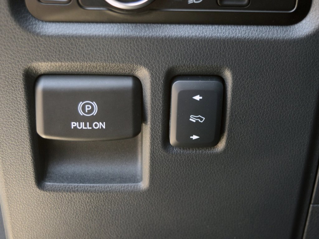 Used 2024 Ford F150 Platinum w/ Equipment Group 702A High image 32