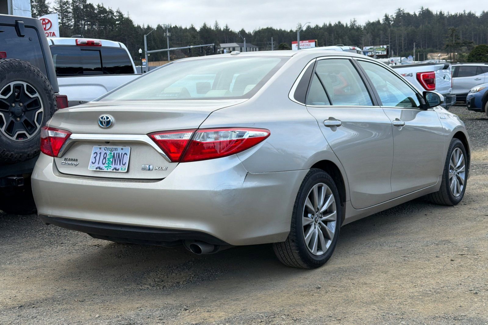 Used 2015 Toyota Camry XLE w/ Moonroof Package image 5