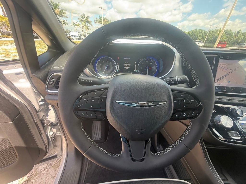 New 2026 Chrysler Pacifica Limited w/ S Appearance Package image 21