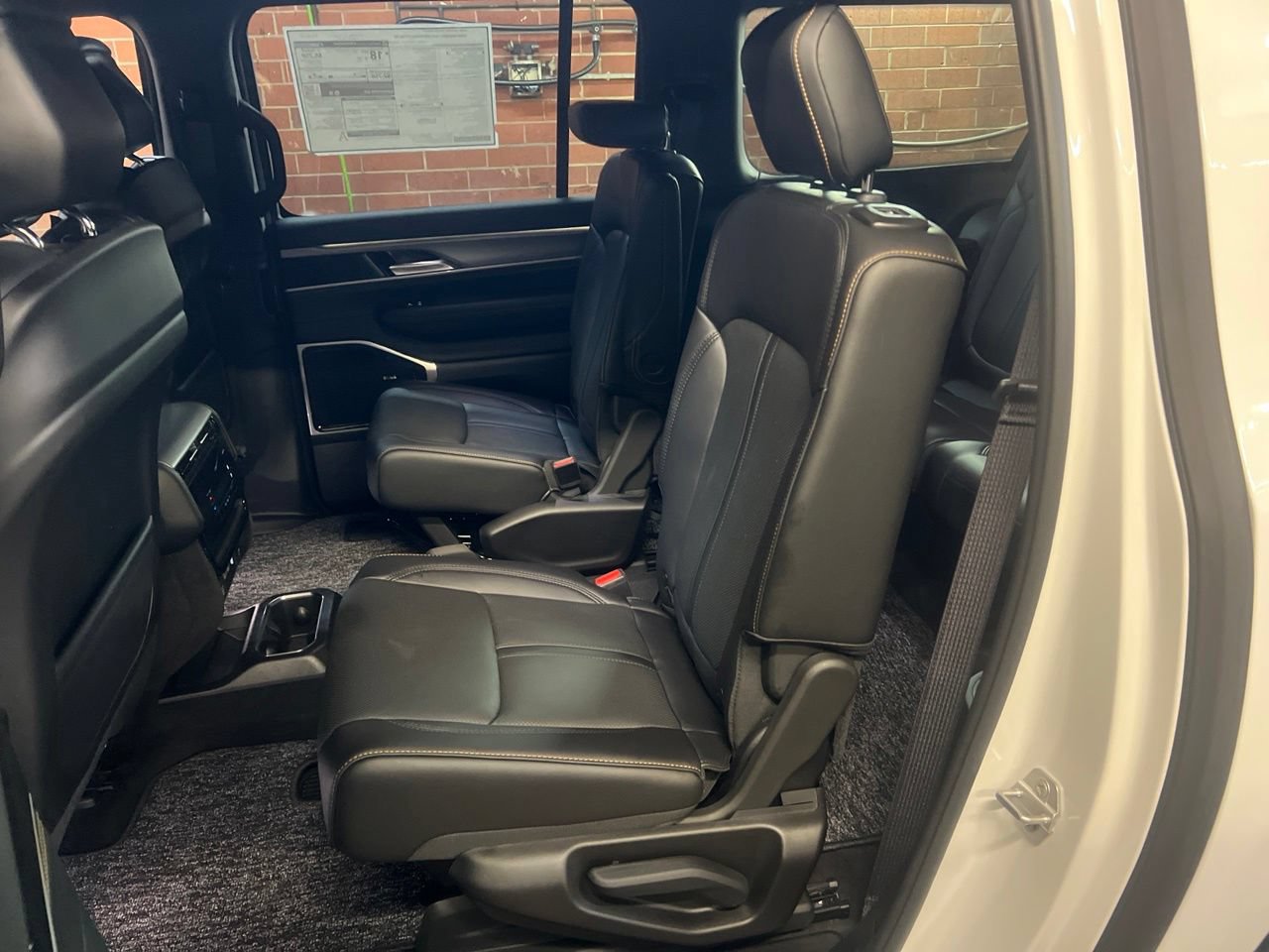 New 2026 Jeep Grand Wagoneer L 4WD image 15
