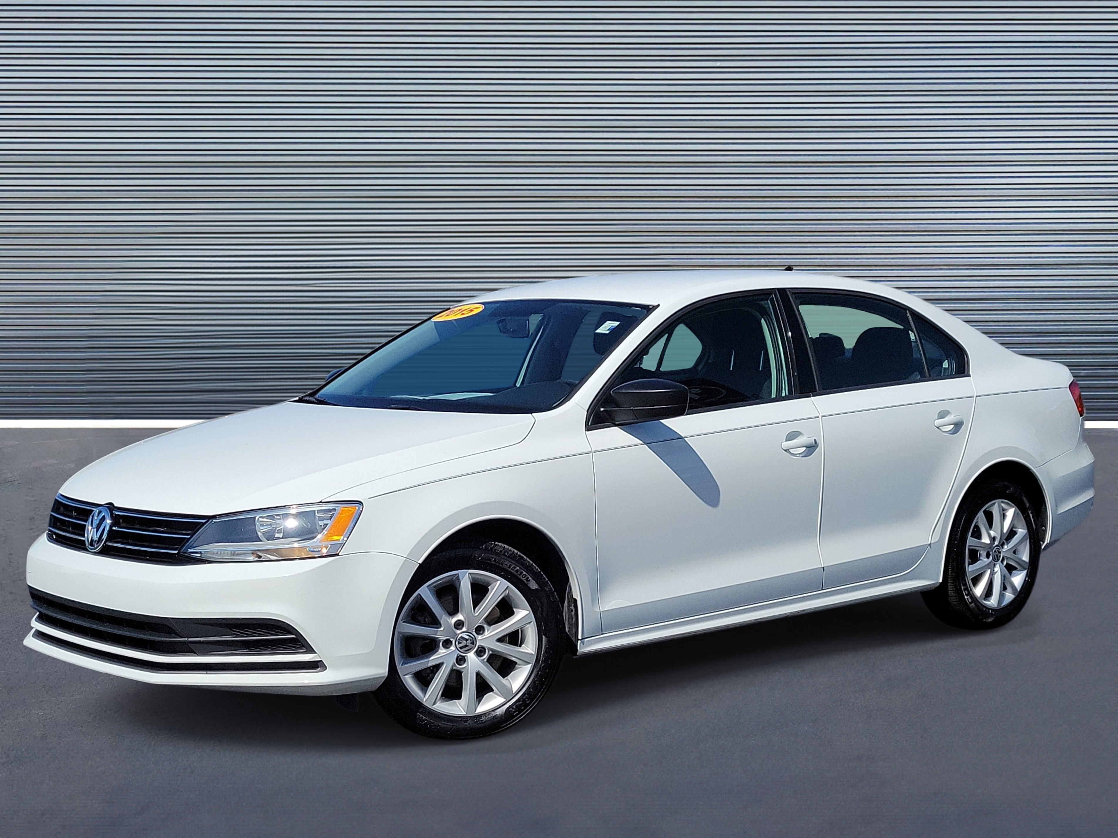 Used 2015 Volkswagen Jetta SE FWD image 1