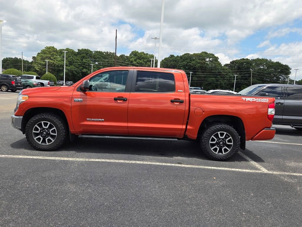 Used 2017 Toyota Tundra SR5 w/ TRD Off Road Package AWD/4WD image 4