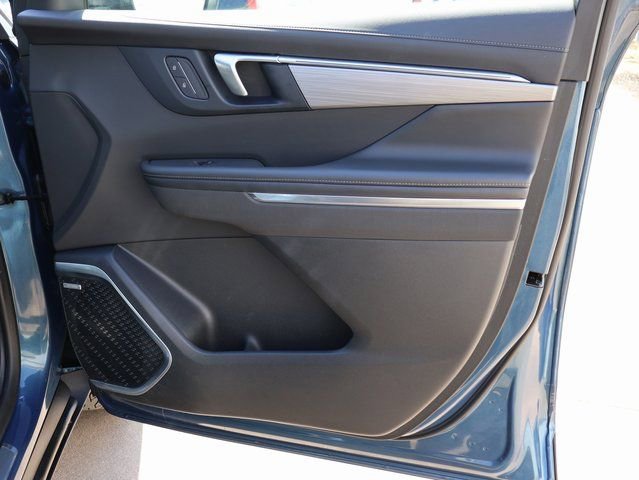 Certified 2025 Buick Enclave Preferred image 10