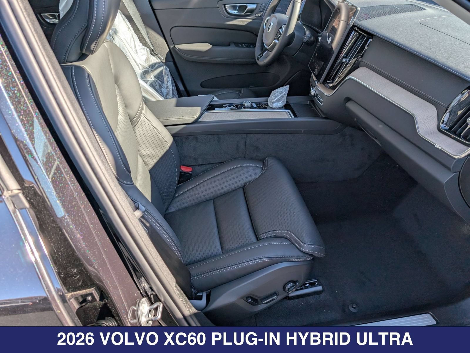 New 2026 Volvo XC60 T8 Ultra w/ Protection Package Premier AWD/4WD image 23