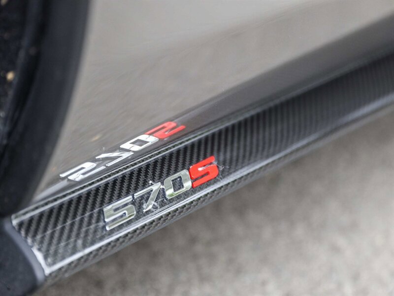 Used 2016 McLaren 570S Coupe RWD image 38