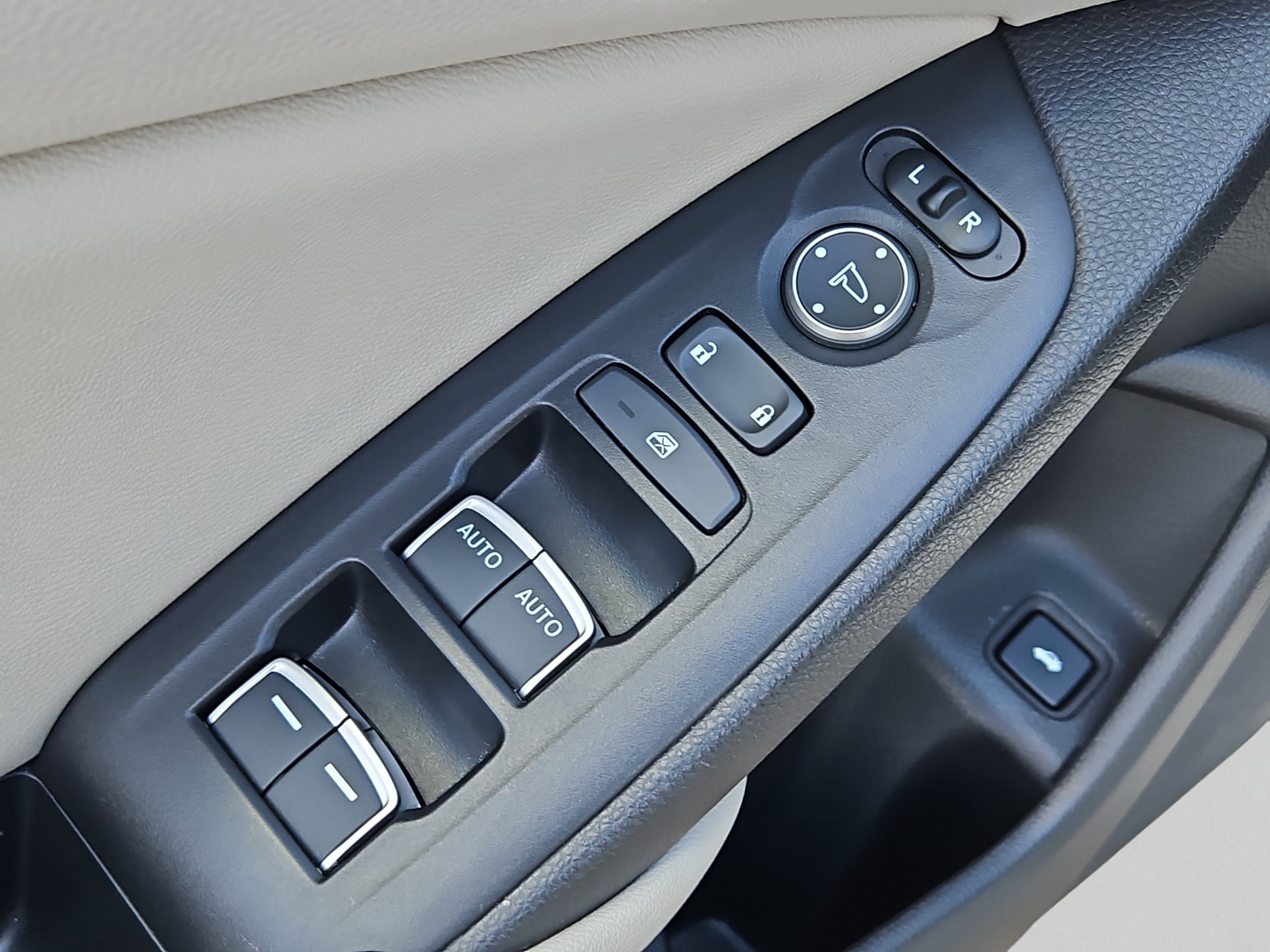 Certified 2021 Honda Accord Touring image 21
