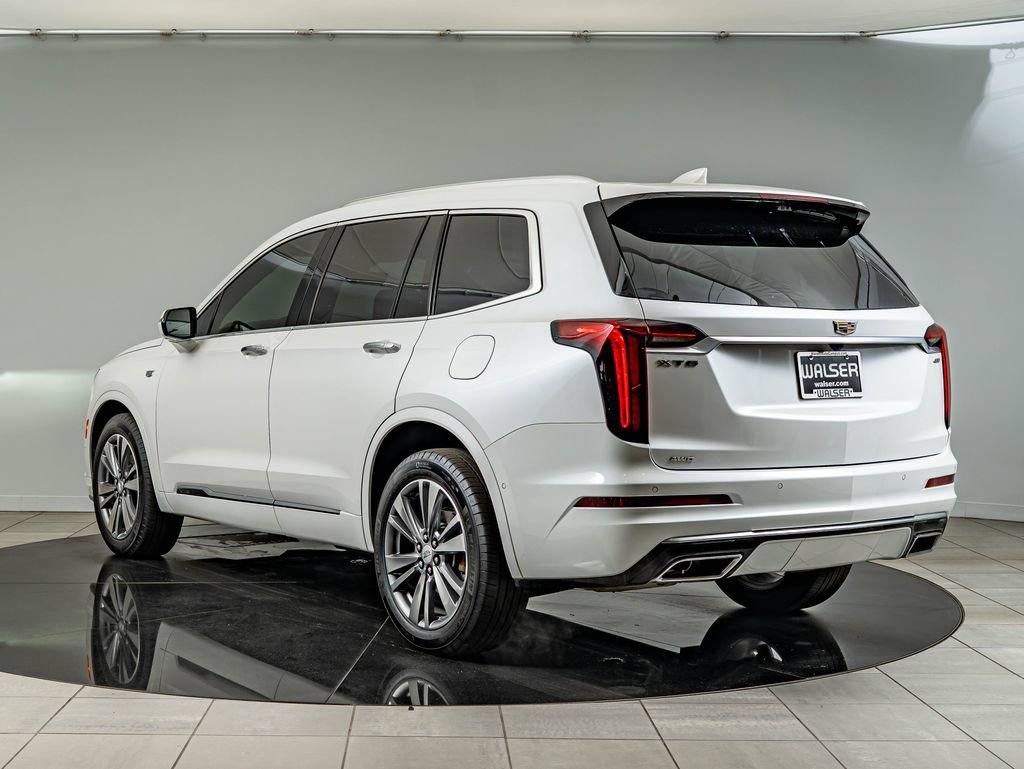 Used 2025 Cadillac XT6 Premium Luxury w/ Technology Package AWD/4WD image 7