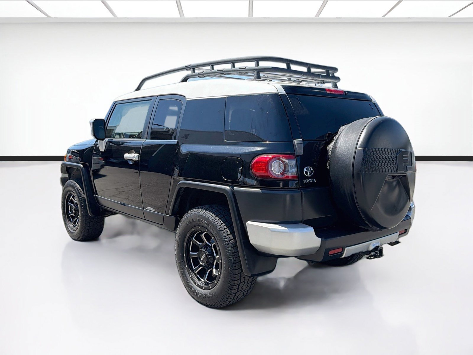 Used 2012 Toyota FJ Cruiser 4WD w/ Convenience Pkg image 6