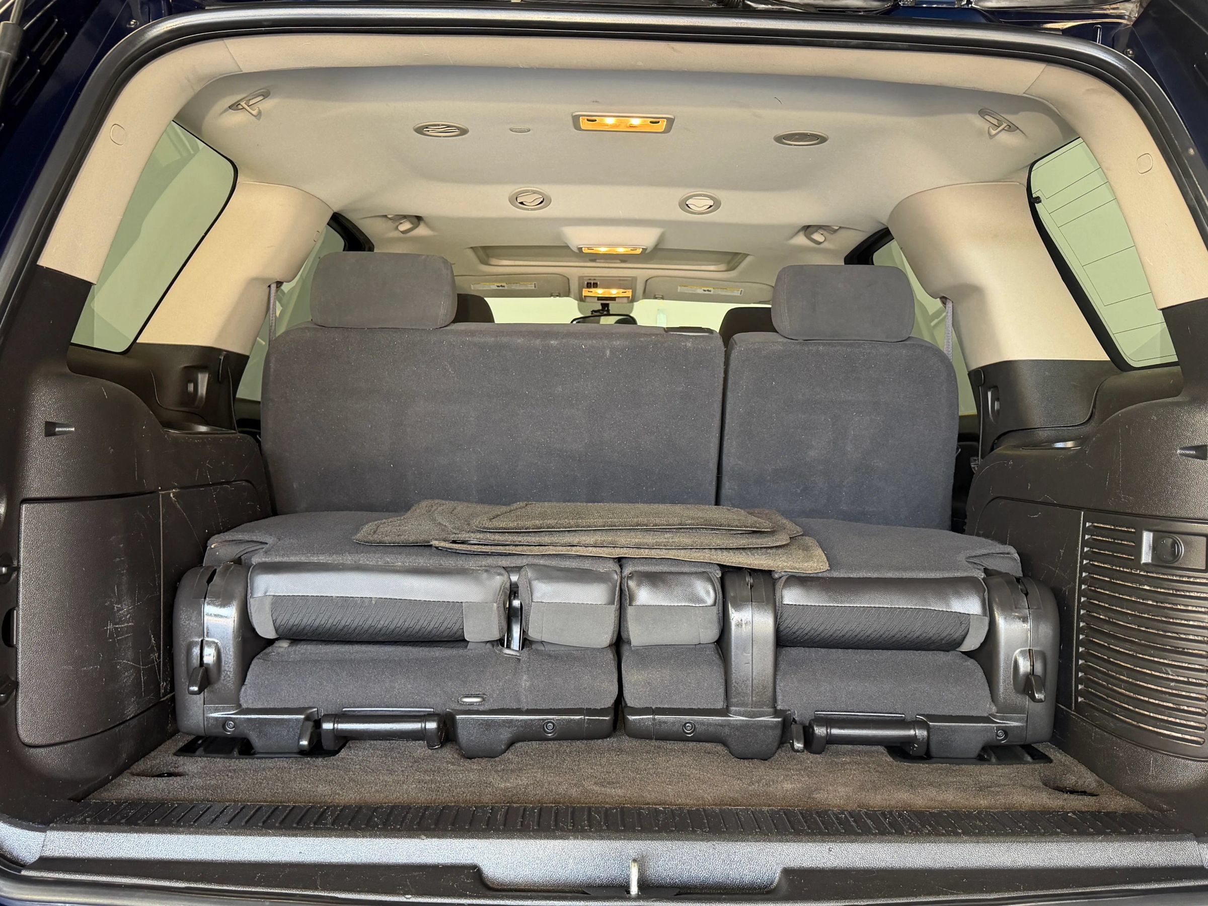 Used 2009 Chevrolet Tahoe LT AWD/4WD image 8