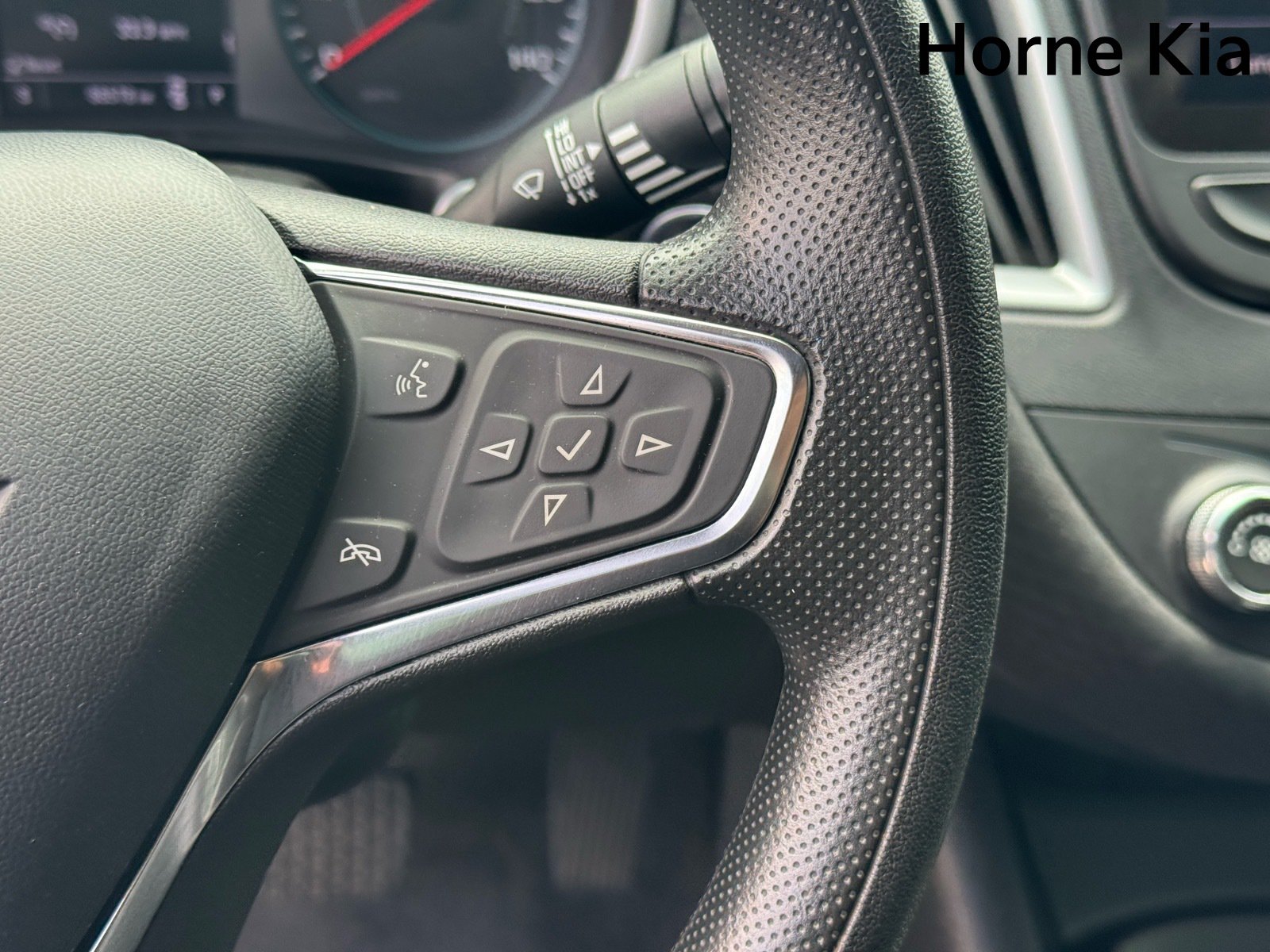 Used 2023 Chevrolet Malibu LS FWD image 19