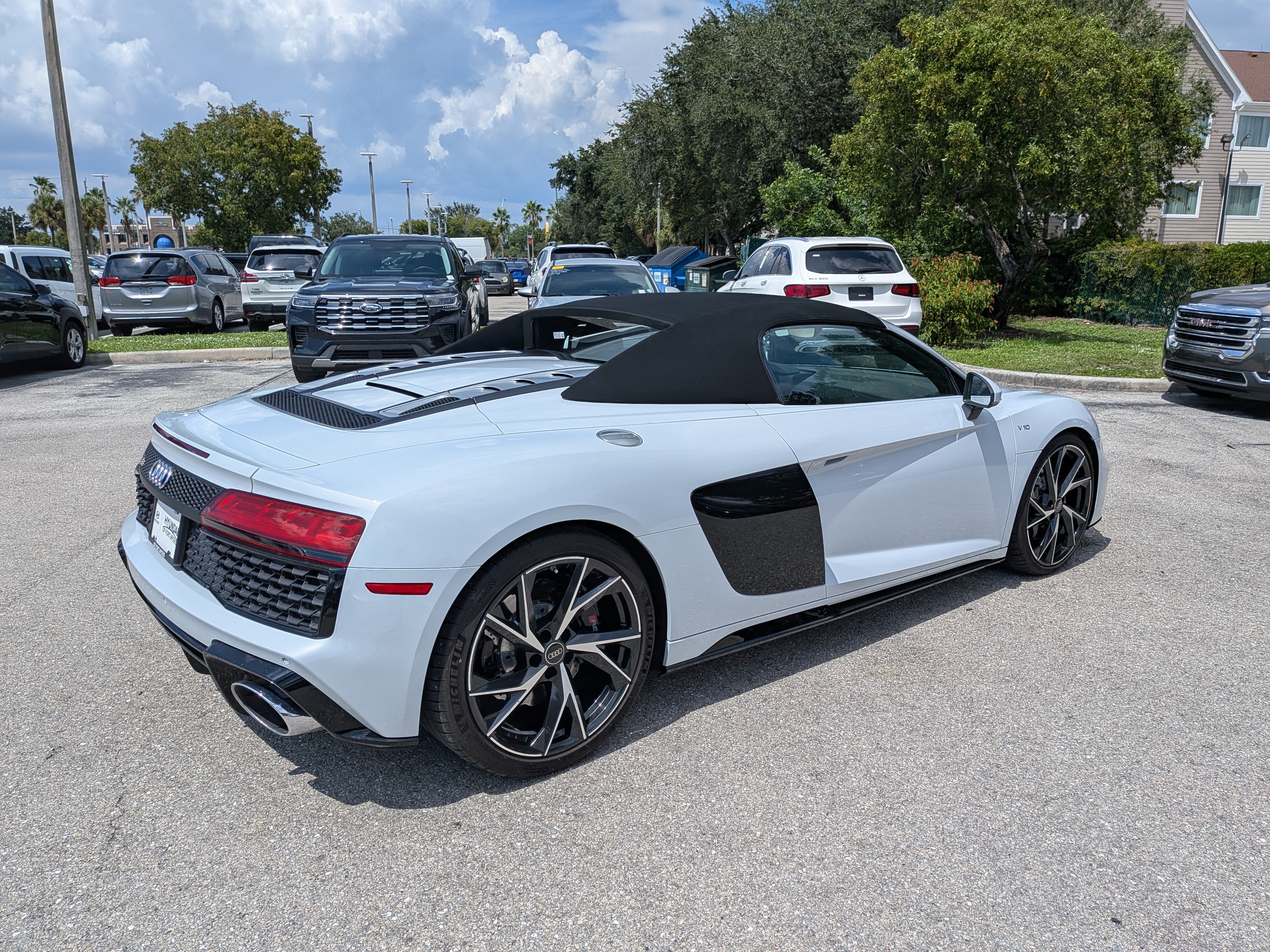 Used 2023 Audi R8 V10 performance RWD image 4