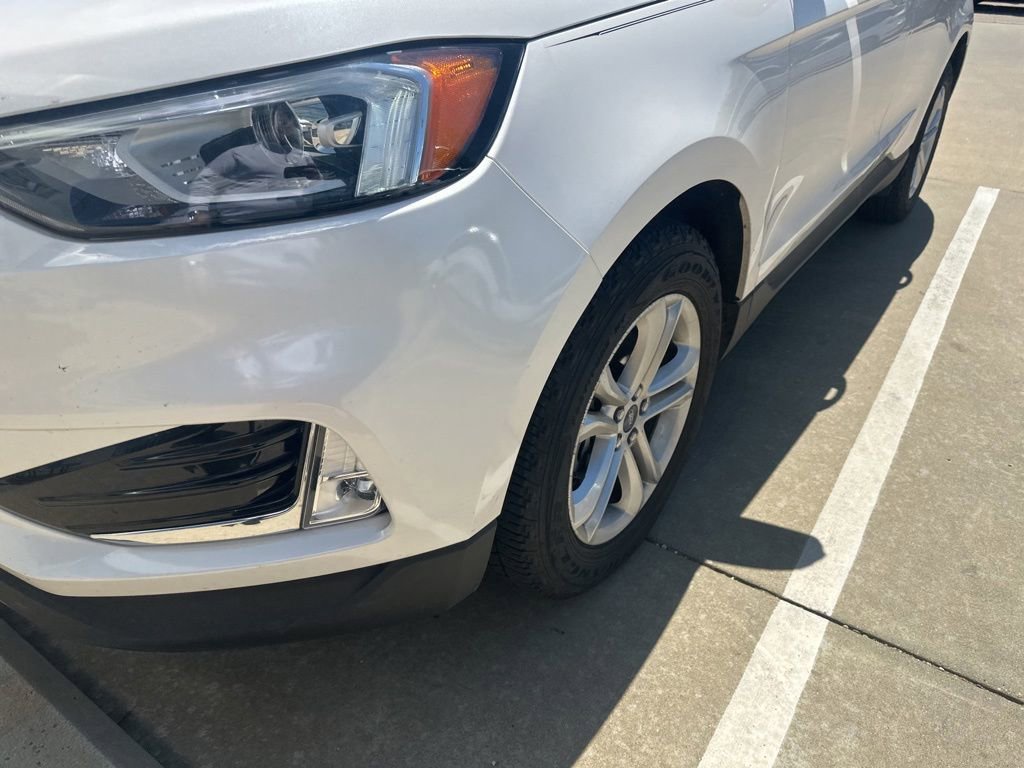 Used 2019 Ford Edge SEL w/ Equipment Group 201A FWD image 4