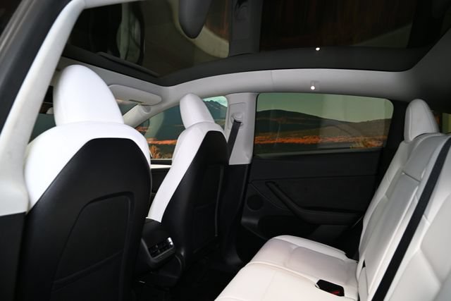 Used 2023 Tesla Model Y Long Range AWD/4WD image 42