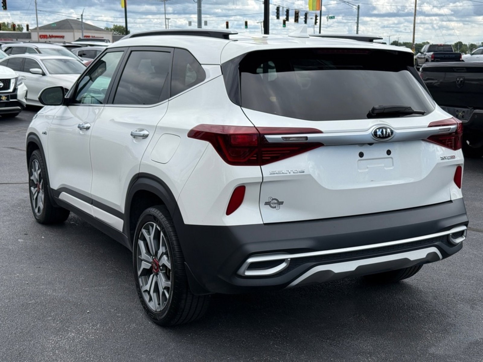 Used 2021 Kia Seltos SX image 6