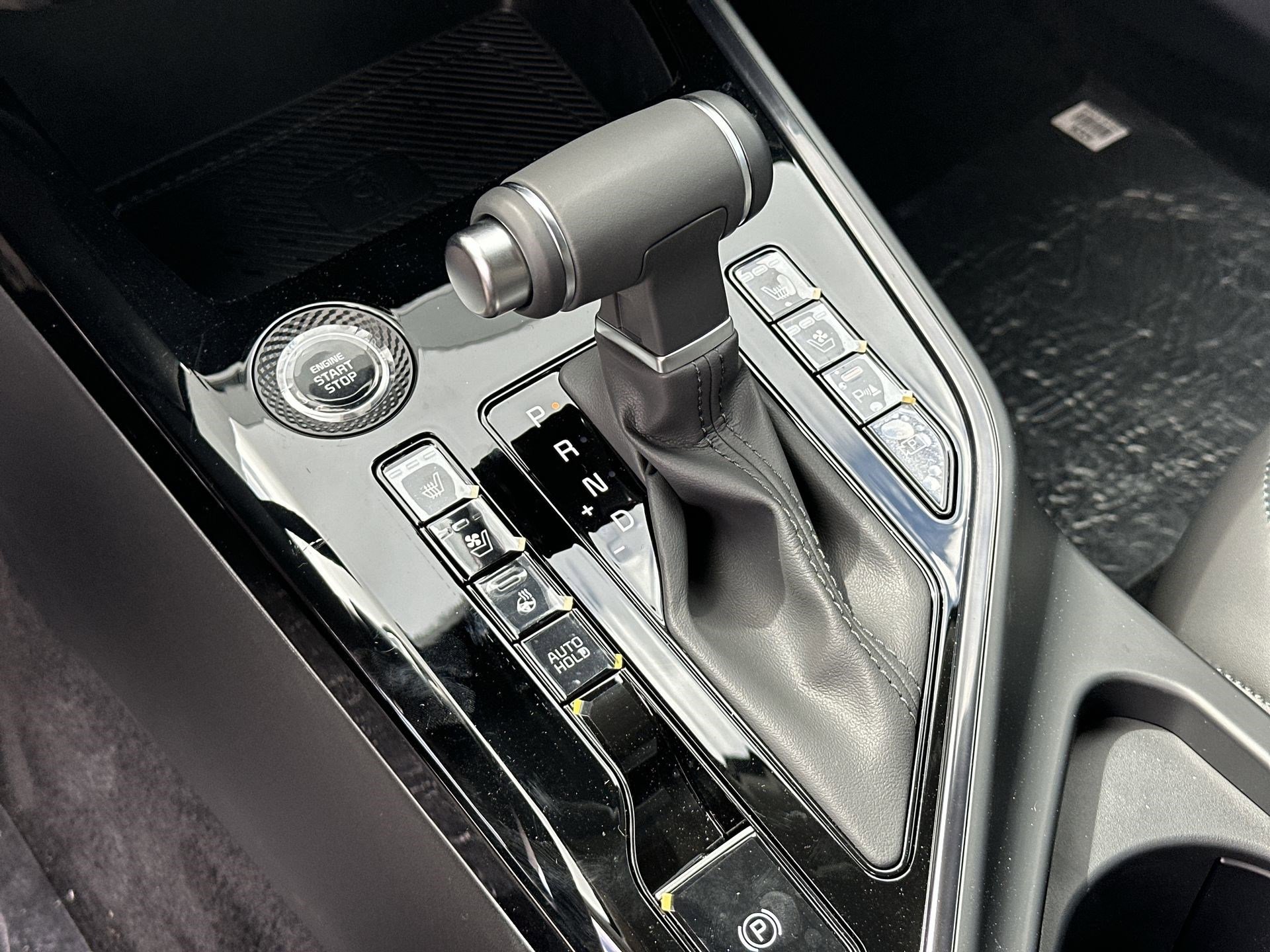 New 2025 Kia Niro SX image 33