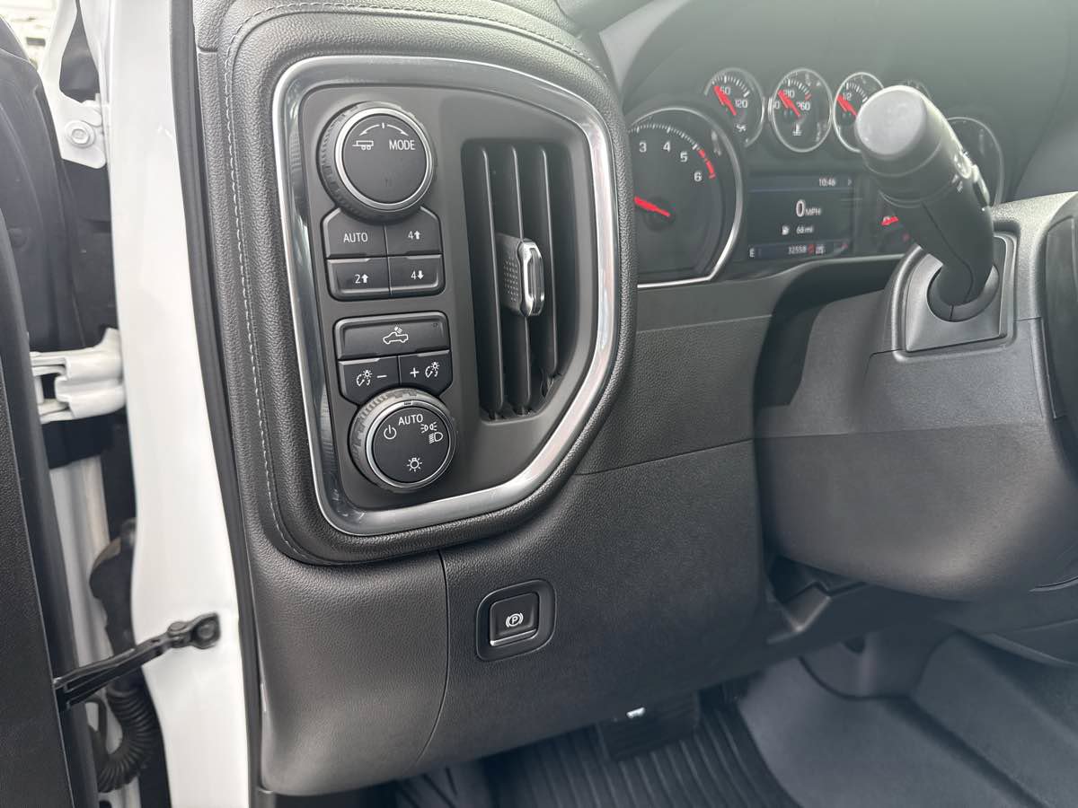 Used 2020 Chevrolet Silverado 1500 LT w/ All-Star Edition AWD/4WD image 15