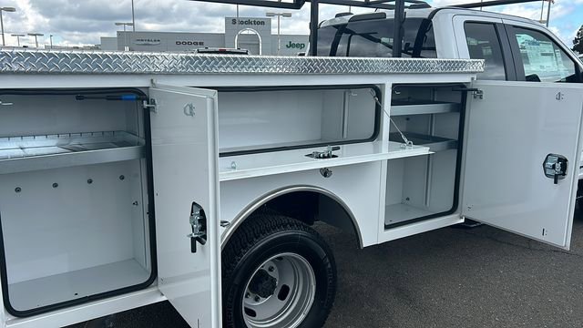 New 2026 Ford F350 XL w/ XL Chrome Package image 24