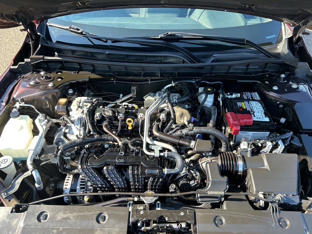 Used 2024 Nissan Altima 2.5 SV image 11