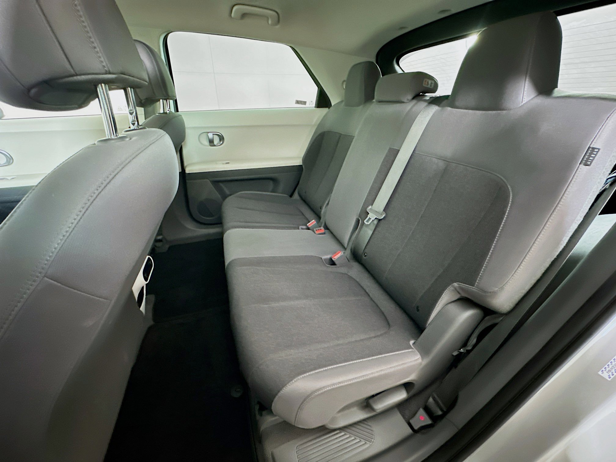 Used 2024 Hyundai Ioniq 5 SEL RWD image 27