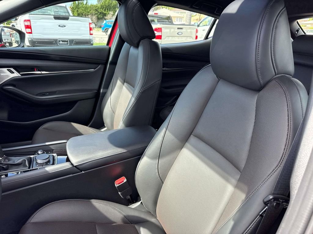 Certified 2026 MAZDA MAZDA3 Hatchback w/Premium Plus Pkg image 24