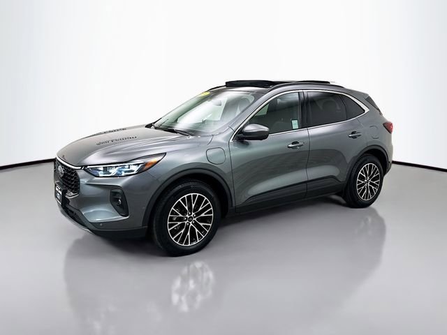 Used 2024 Ford Escape SE w/ PHEV Premium Package image 3