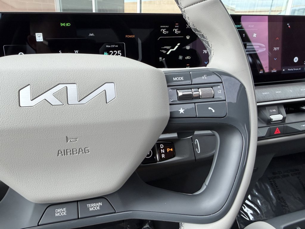 Used 2026 Kia EV9 Wind image 31