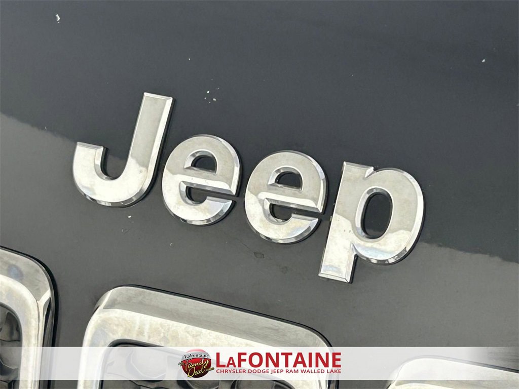 Used 2020 Jeep Cherokee Latitude Plus w/ Comfort/Convenience Group image 26