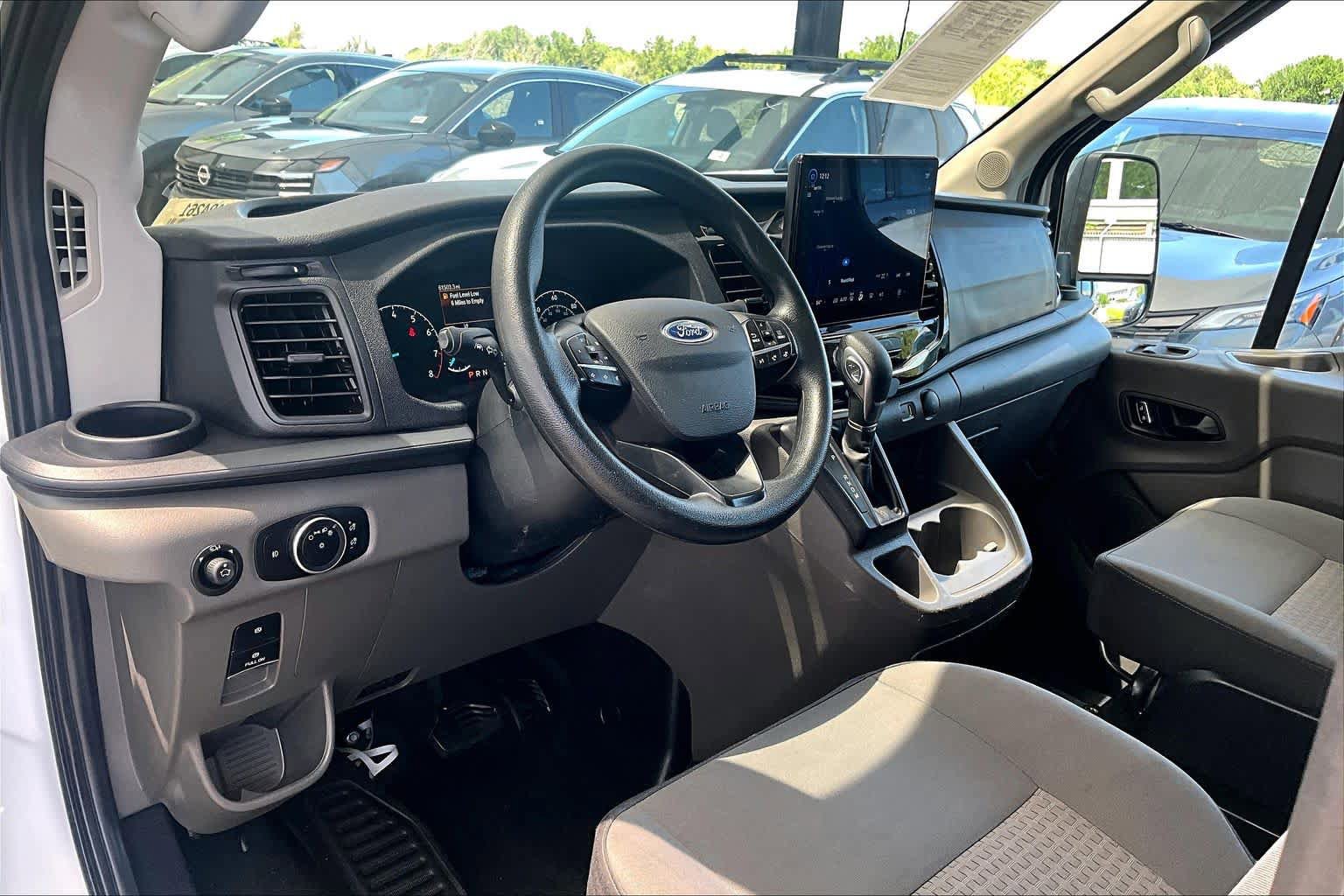 Used 2023 Ford Transit 350 XLT RWD image 17