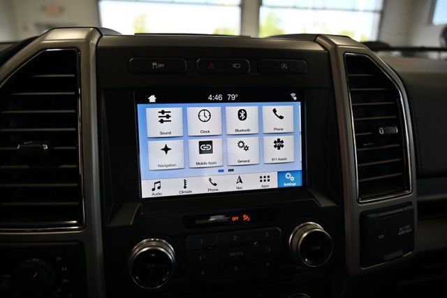 Used 2018 Ford F150 Lariat w/ Equipment Group 502A Luxury AWD/4WD image 16
