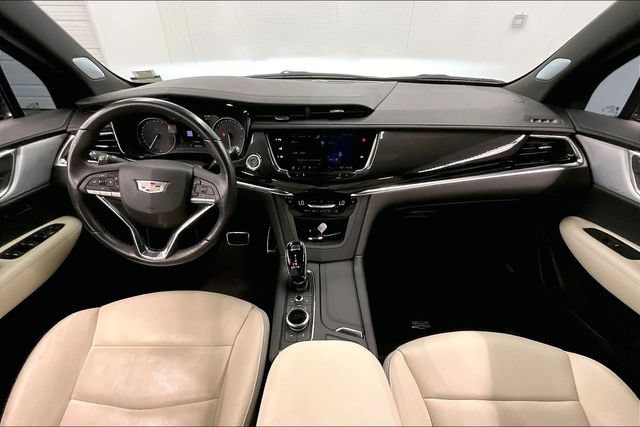 Used 2024 Cadillac XT6 Sport w/ Technology Package AWD/4WD image 18