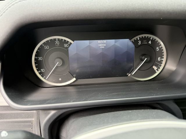 Used 2023 Land Rover Defender 130 SE image 12