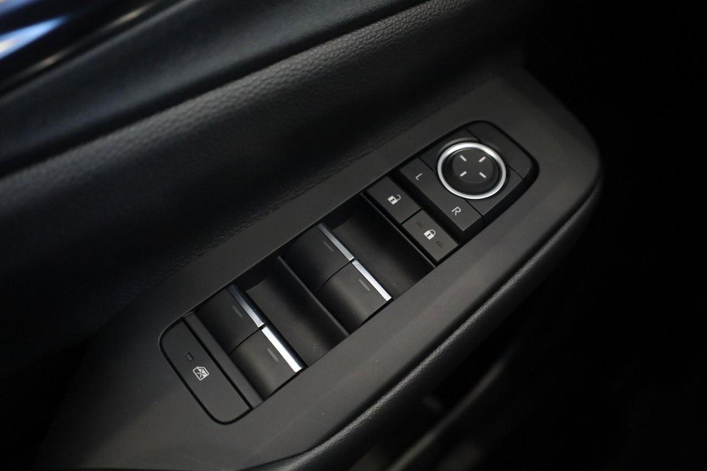 New 2026 Toyota Prius Plug-In Hybrid image 19