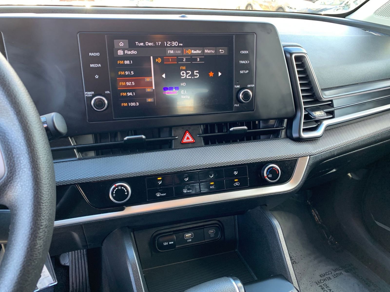 Used 2024 Kia Sportage LX image 18